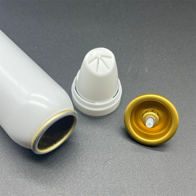 comprar Uma bomba de spray de mousse para cabelo profissional para volume e estilo. Capacidade de 75 ml. Qualidade de salão. Fabricação em linha