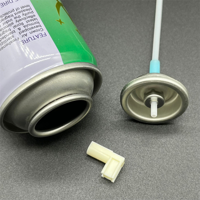 comprar Uma válvula de medição de um centímetro de plástico. Controle de precisão para a distribuição de líquidos. Fabricação em linha