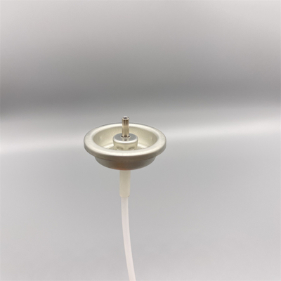 A válvula do aerossol do refrescador de ar. Dispensador de fragrâncias confiável para uso comercial e residencial. Diâmetro de 1 cm, altura.