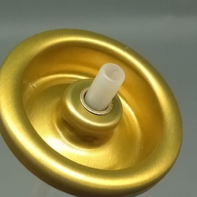 Sistema de distribuição seca de válvula de pulverização para talco, grafite e agentes de liberação de mofo