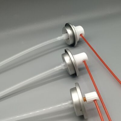 Válvula de limpeza de carburador com isolamento térmico para motores industriais de alta temperatura com mancha de escudo térmico